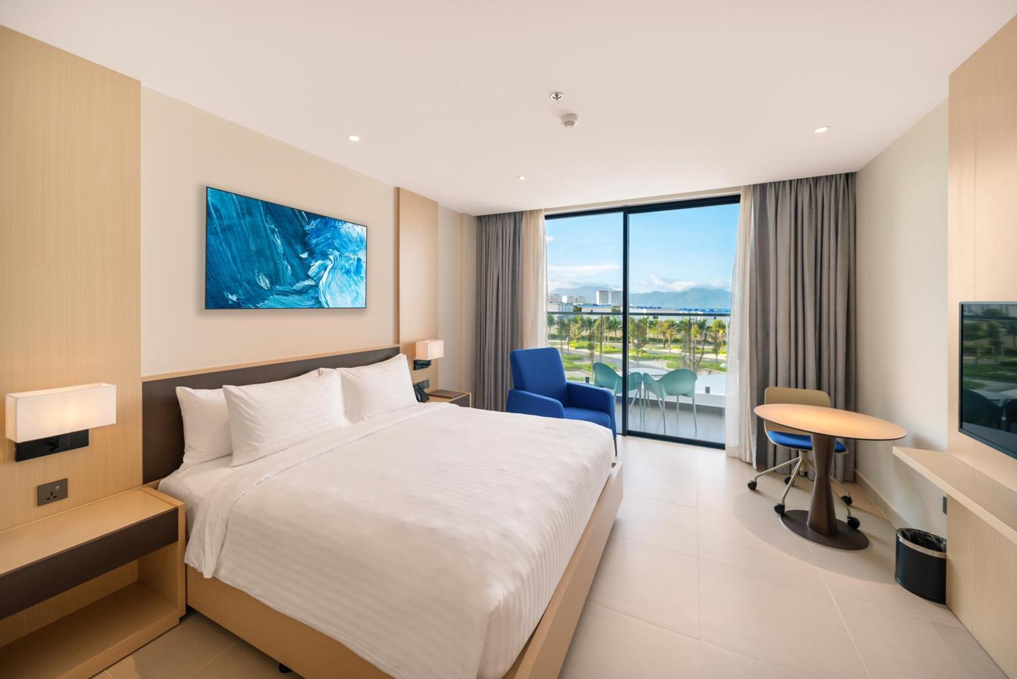 The Empyrean Cam Ranh Beach Resort 외부 사진