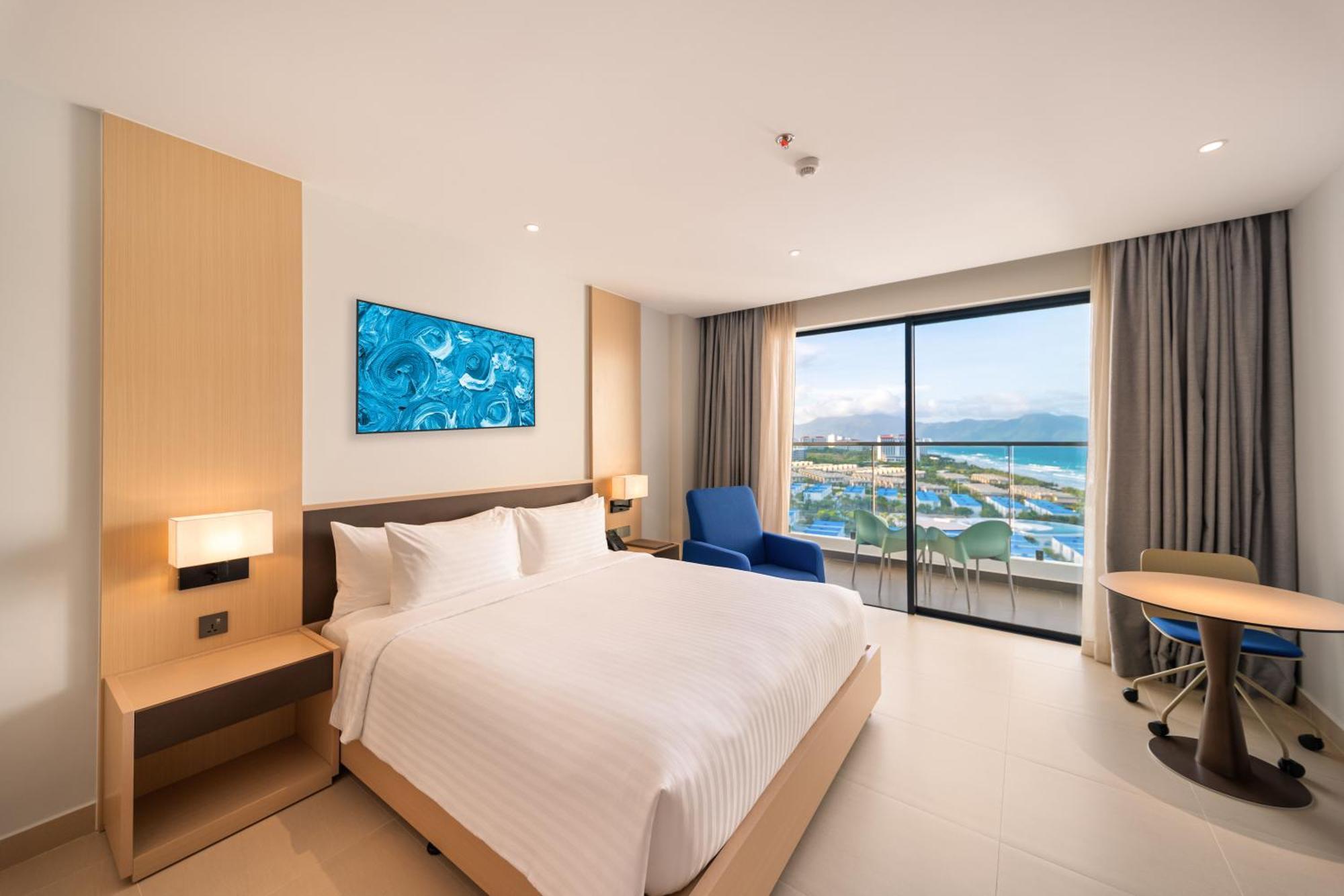 The Empyrean Cam Ranh Beach Resort 외부 사진