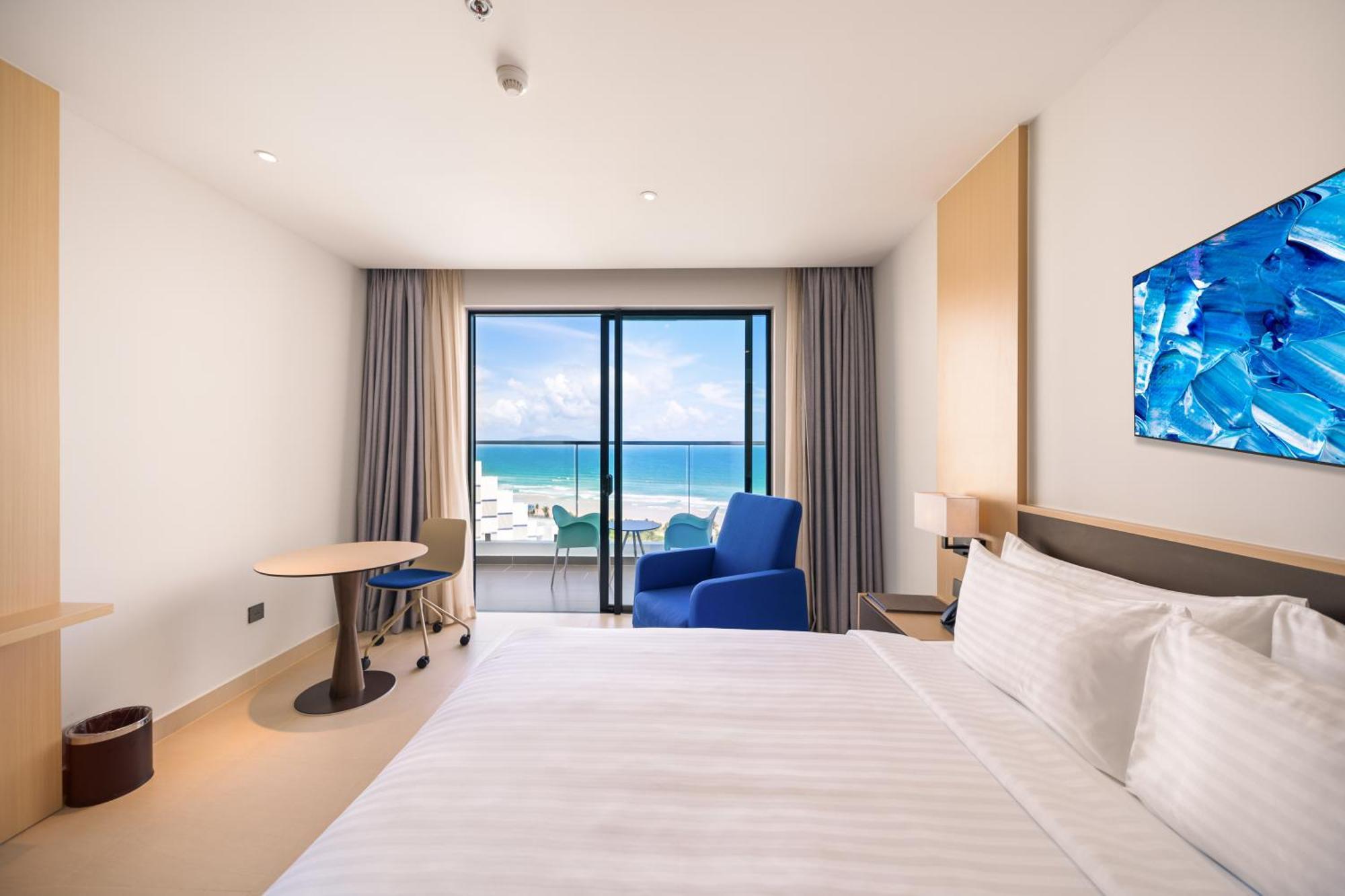 The Empyrean Cam Ranh Beach Resort 외부 사진