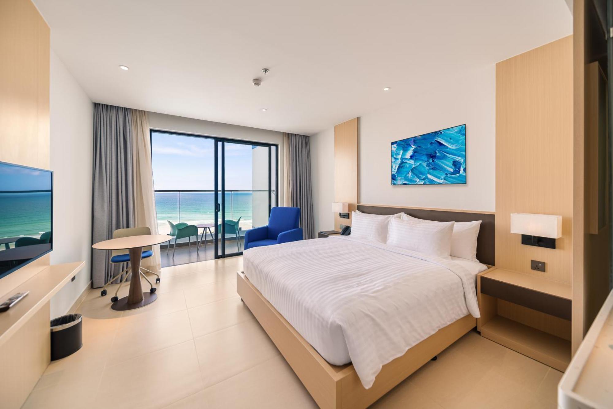 The Empyrean Cam Ranh Beach Resort 외부 사진